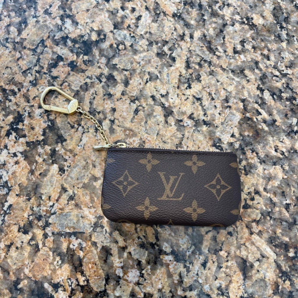 Key pouch - Picture 2 of 2